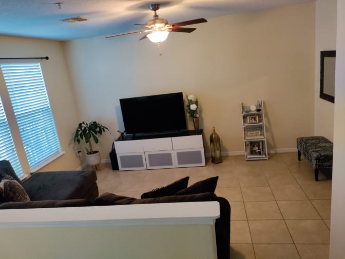 Dennis Room's room