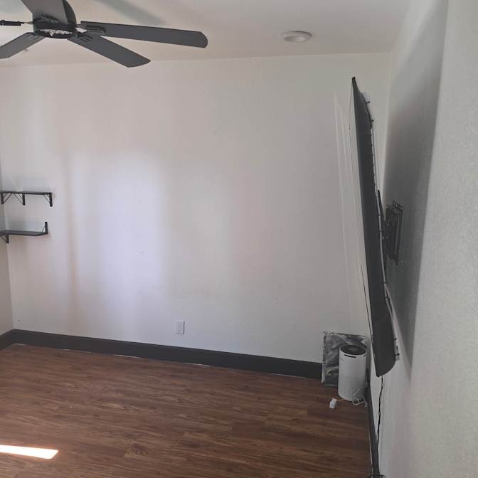 Marquis's room