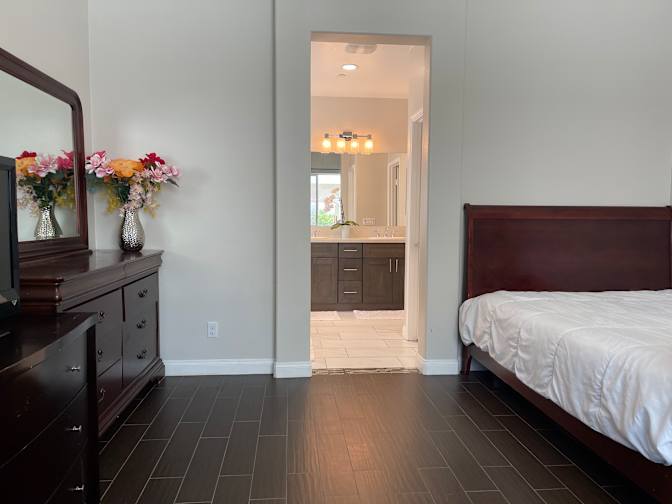 Sandy's room