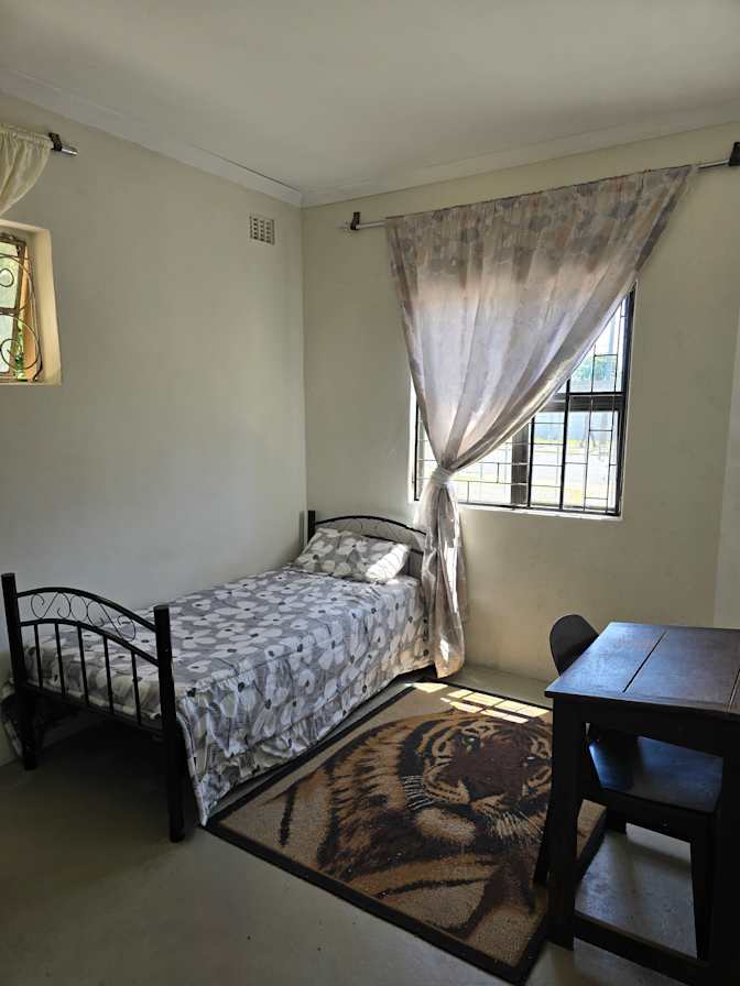 KG & Lisa's room