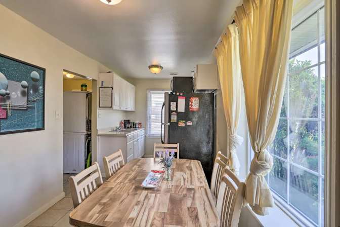 European Home - Roommate Needed's room
