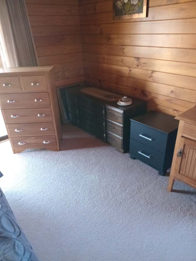Murray Hinz's room