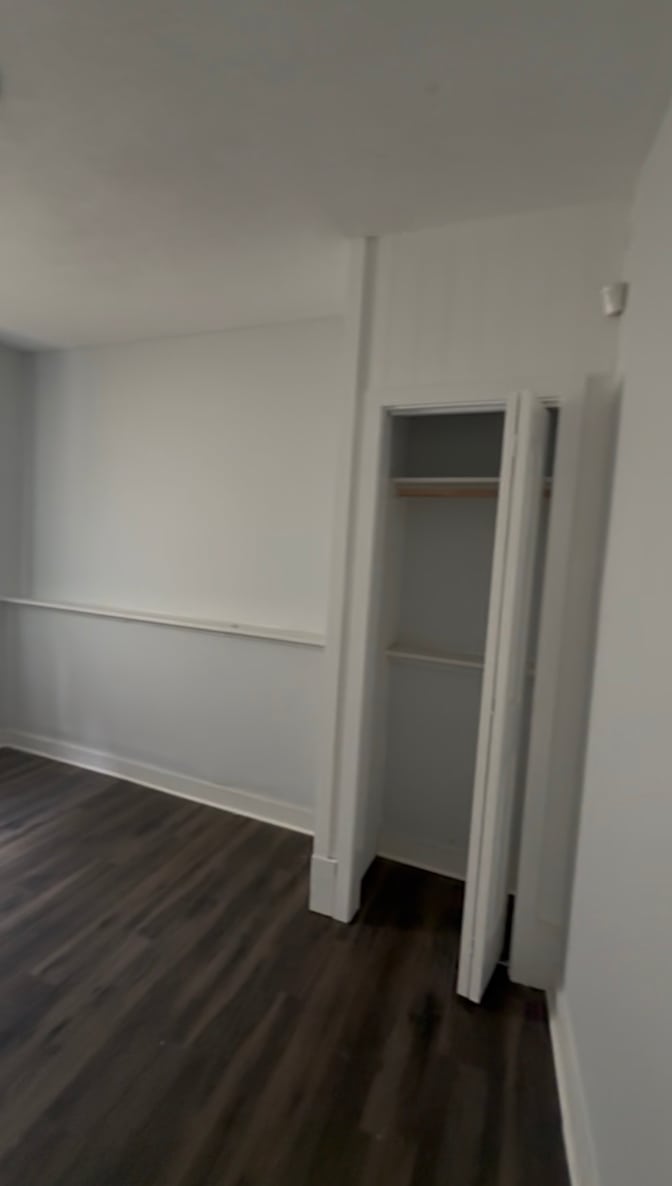 Yani D's room