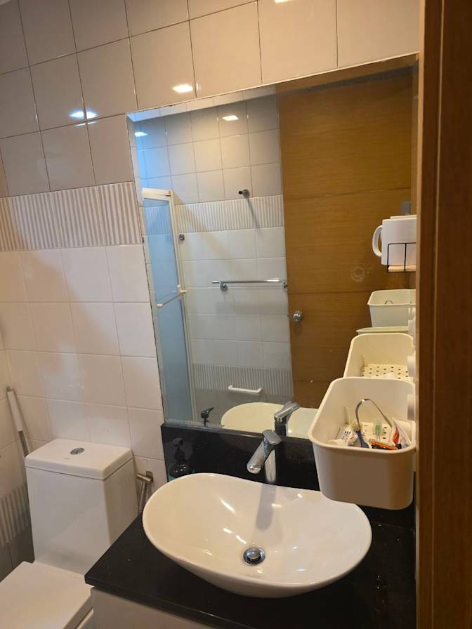 Bin's room
