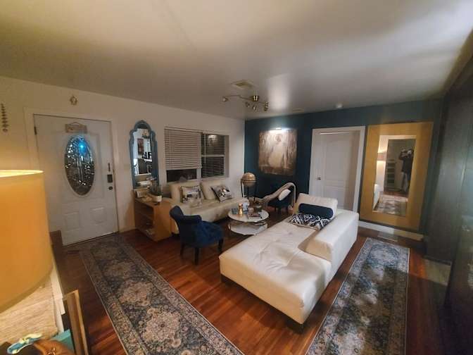 Victoria's room