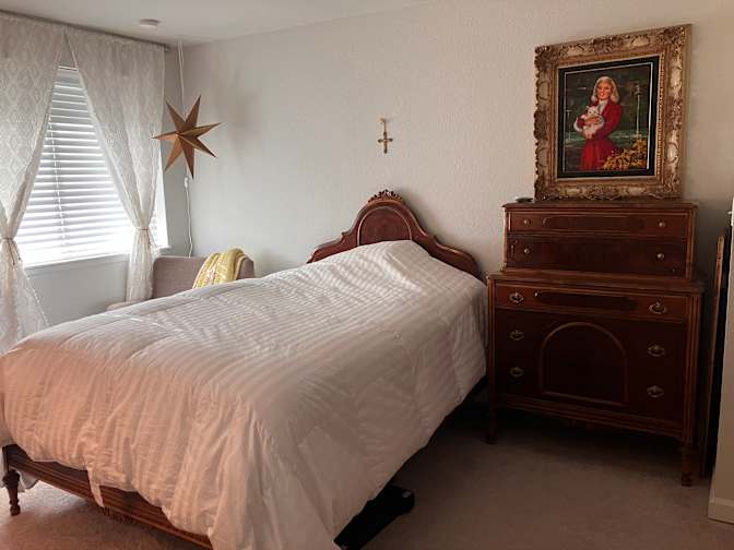 Elaine Ray's room