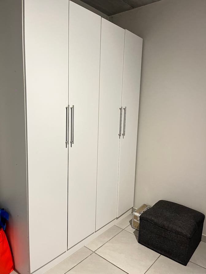 Cameren Hendricks's room