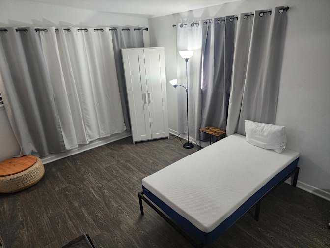Jose's room
