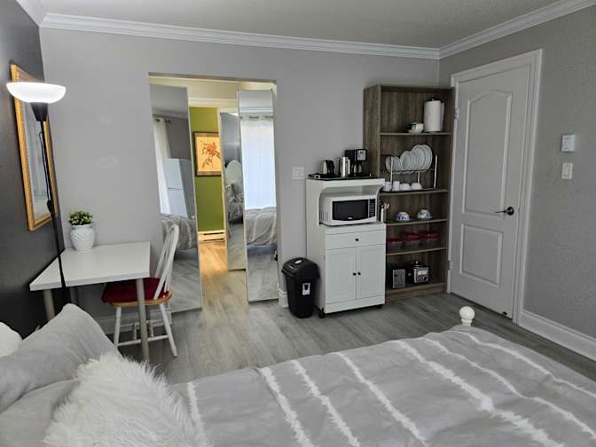 Land Lady's room