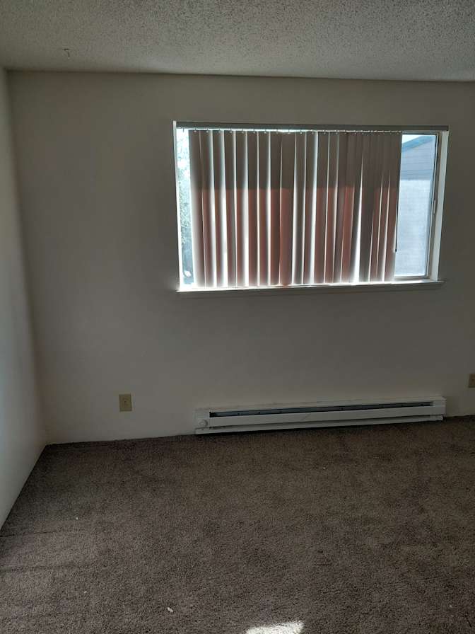 Thomas's room