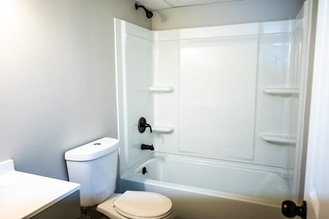 lifedoorrentals's room