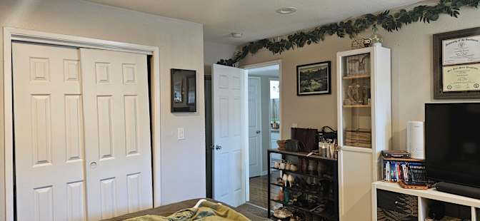Jenn's room