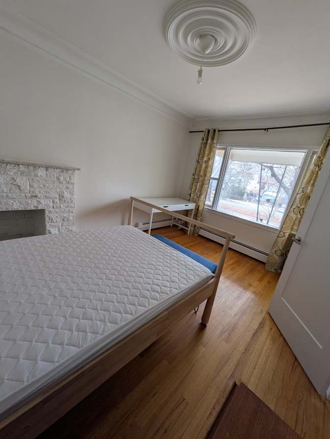 Jo's room