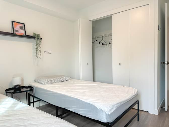 Jose Luis De la Fuente's room