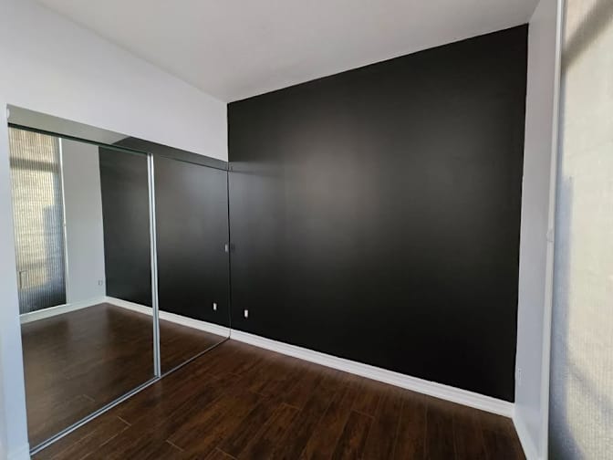 Julia Girmenia's room