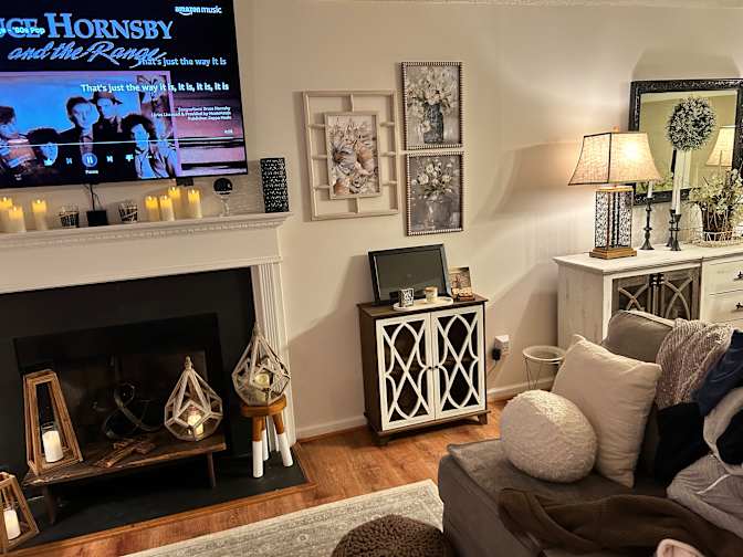 Mo's room