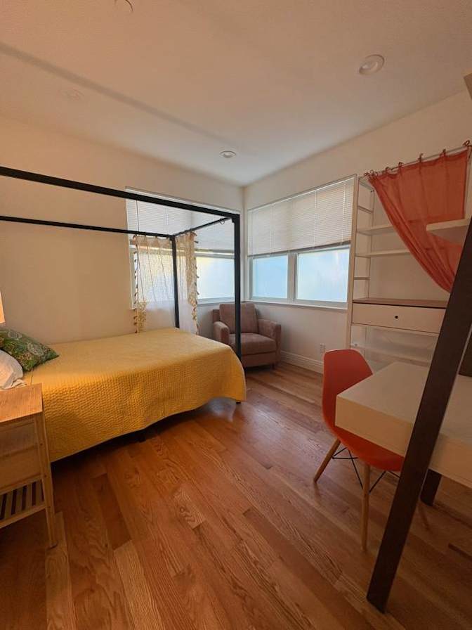 Linai T Hill's room