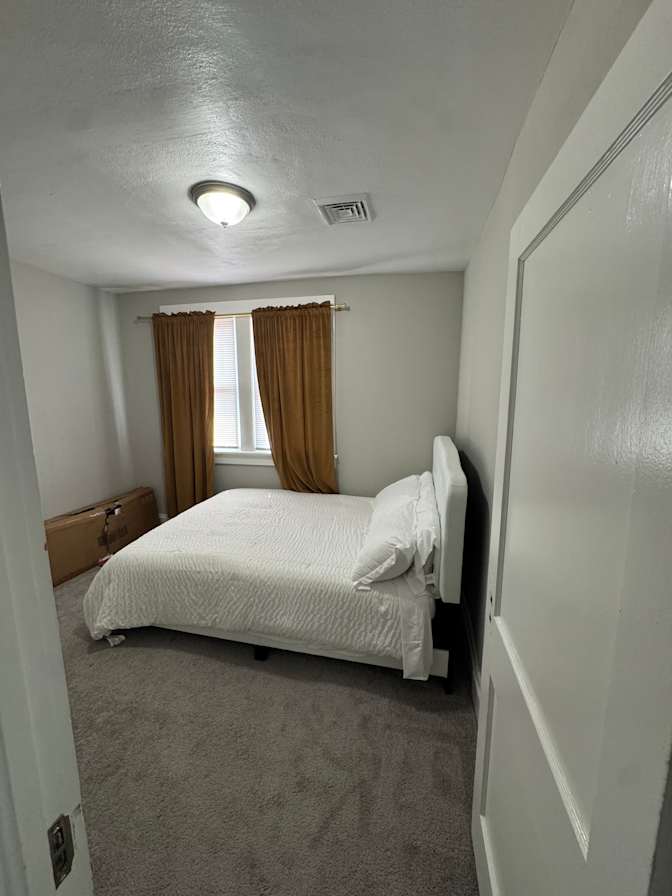 Jordana's room