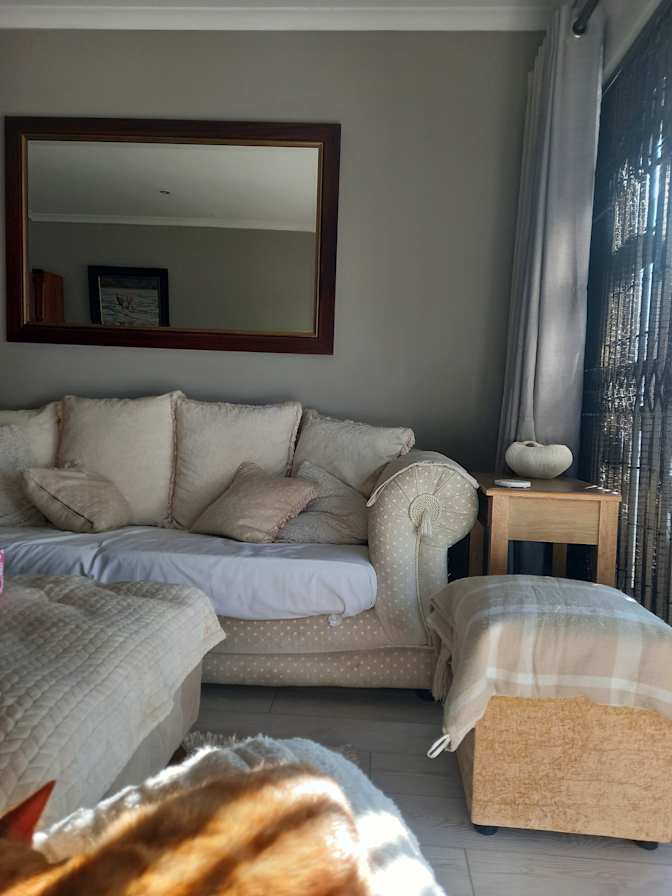 Louise Jacobs's room