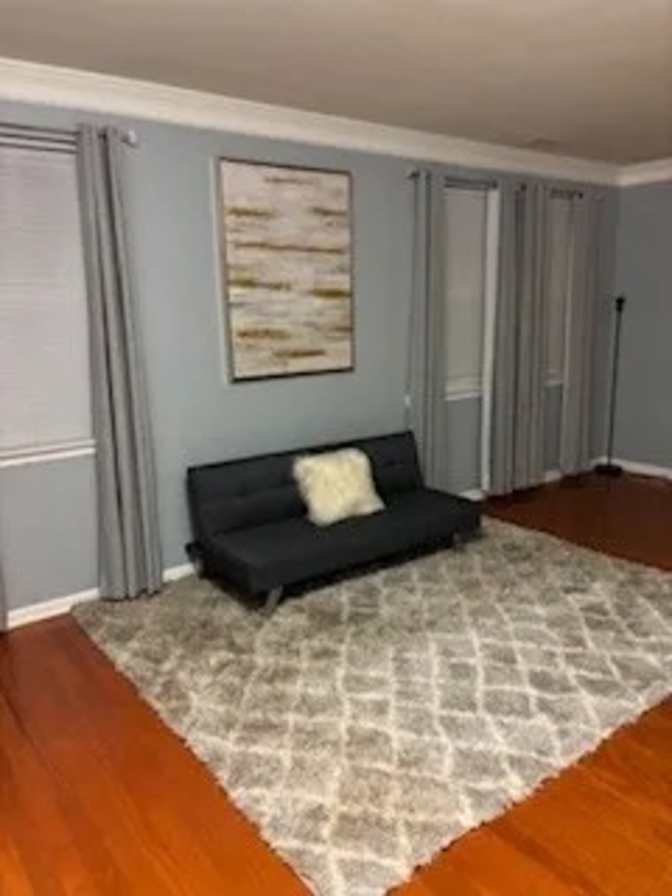 Alcove Rooms's room