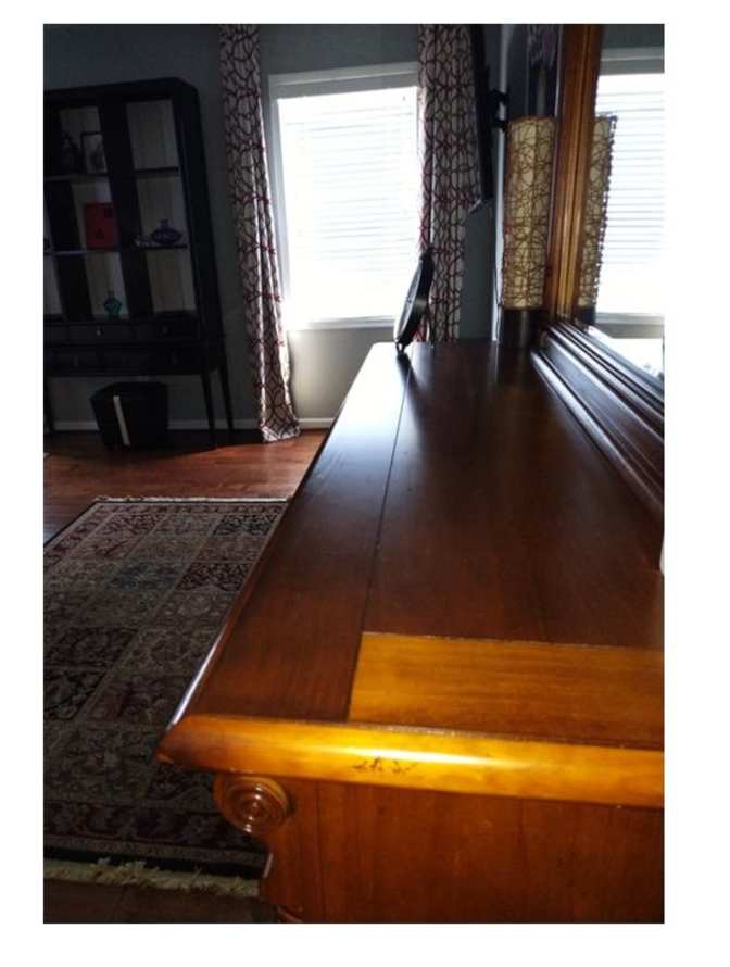 Executive Style Home - Beautifully Furnished Rooms's room