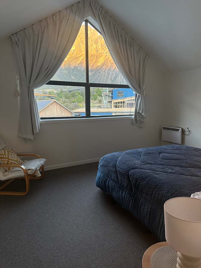 Linda A.'s room