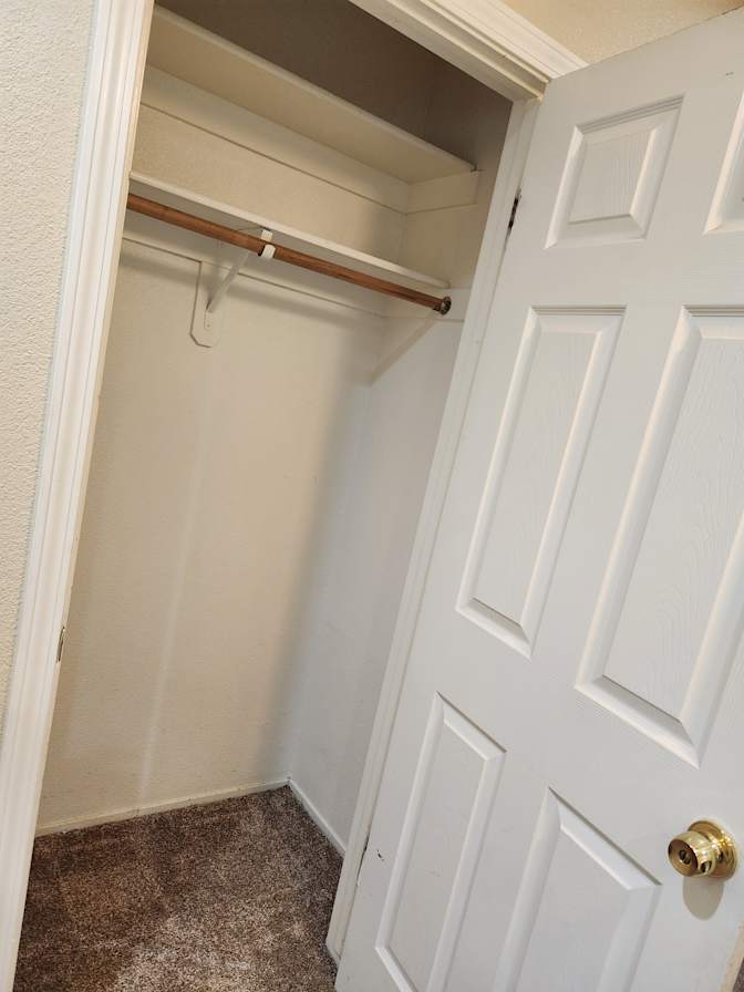 Stephanie Arrazate's room