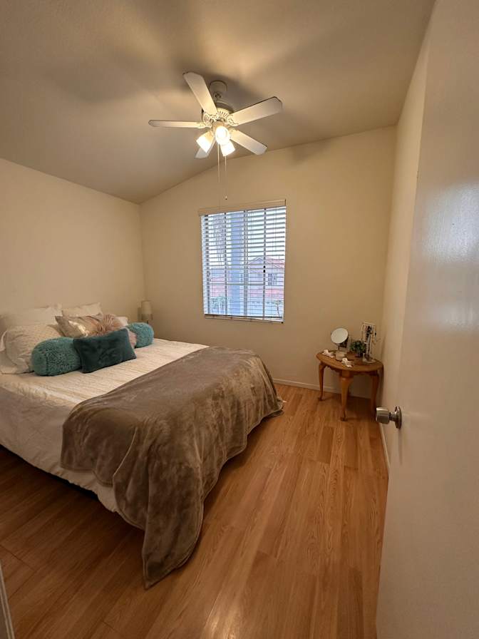 Carmina's room
