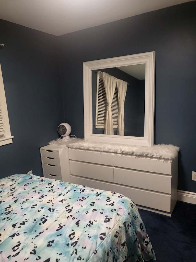 Mirasol Pandeling's room