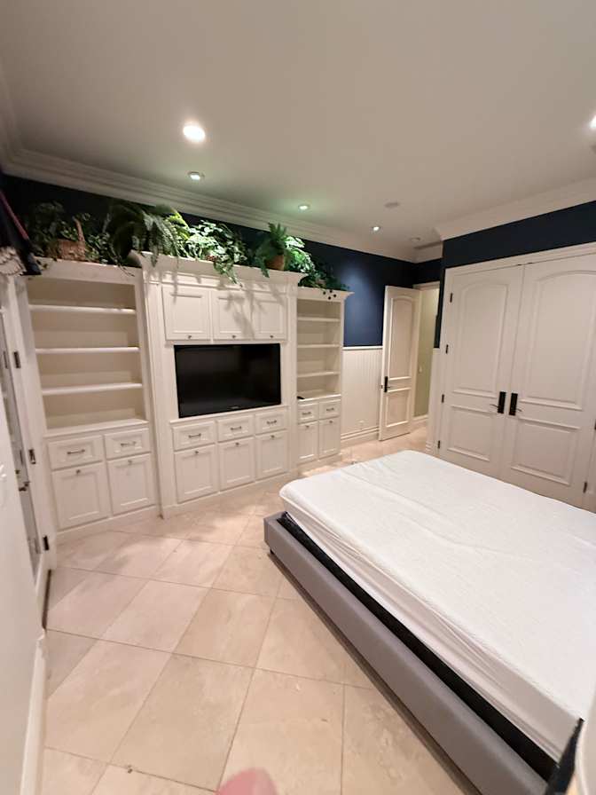 Sergio's room