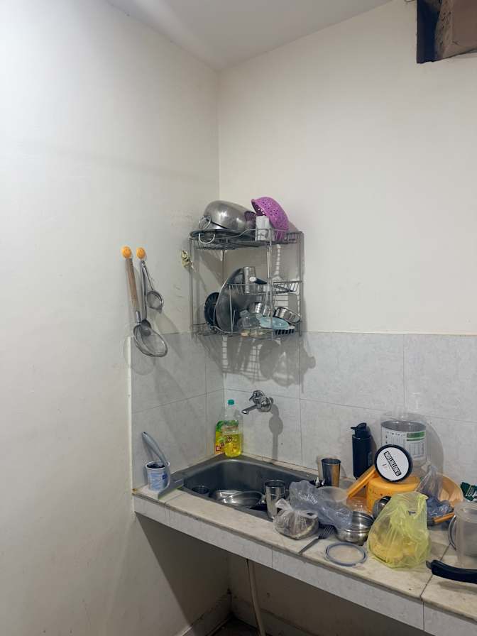 Agam Manan's room