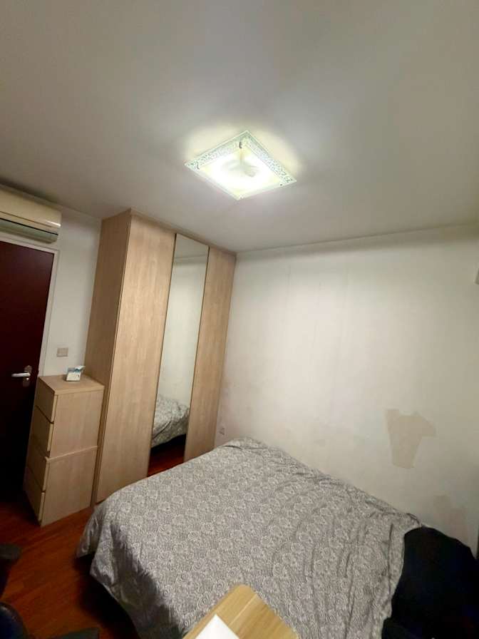 Lorrain's room
