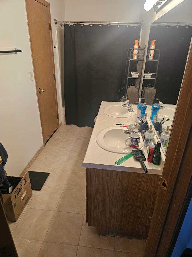 Jason Ramswick's room
