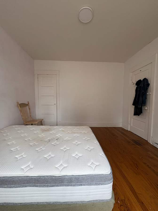 Mai's room