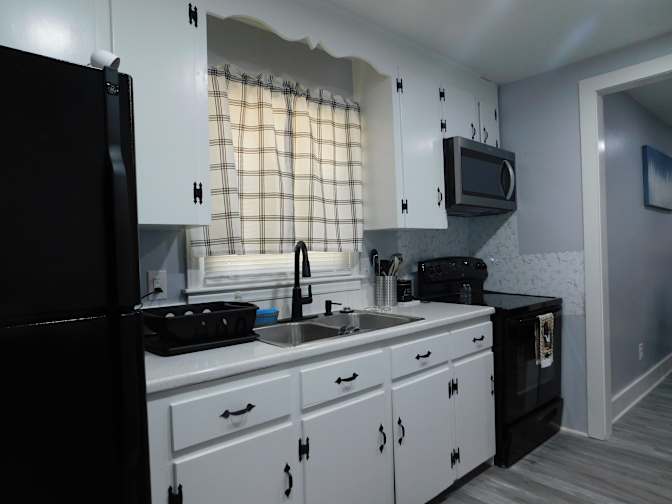 Carolina Realty Link's room