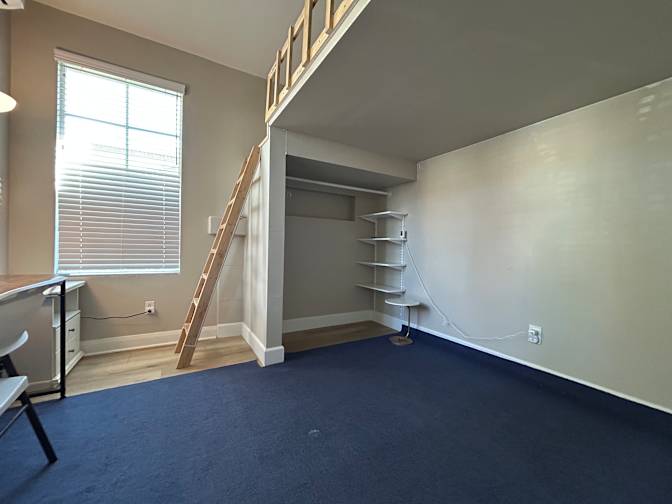 Tracy's room