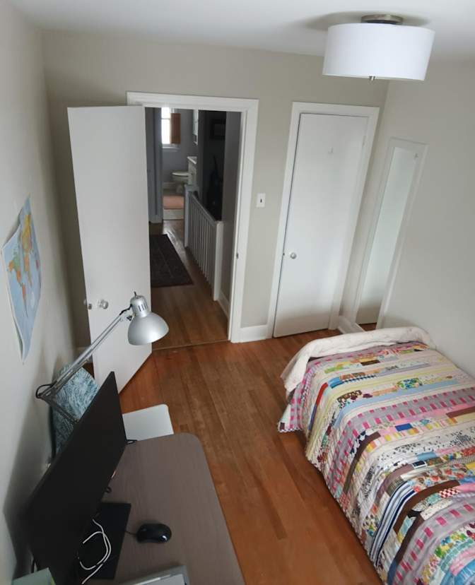 Experimental Farm's room