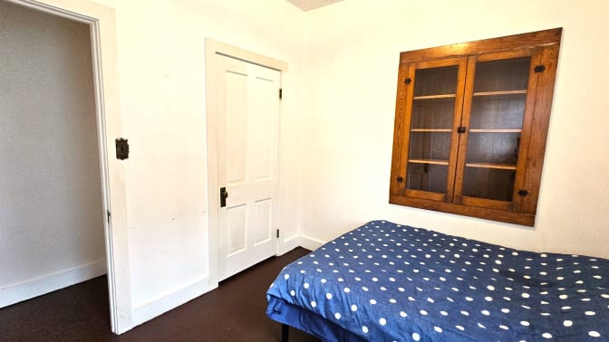 Kitty C's room