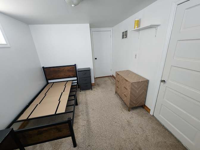 SAMRATH's room