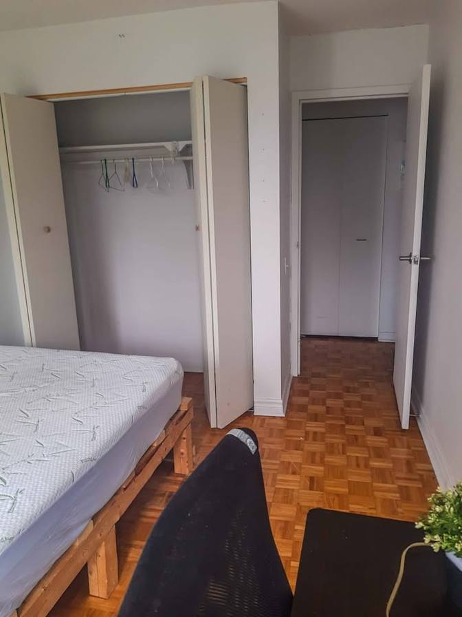 Chakib Bensahla's room