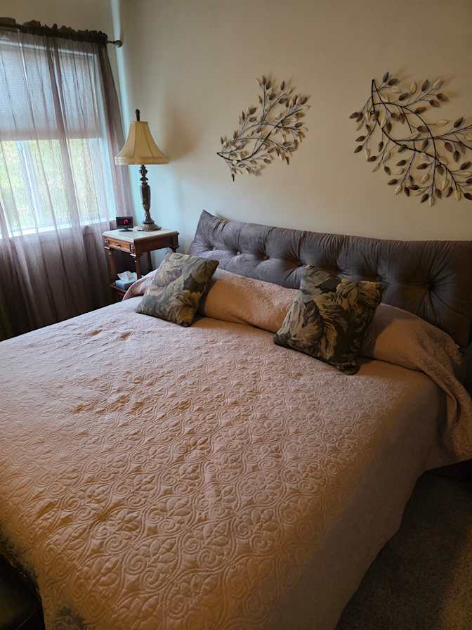 Linda H Korver's room