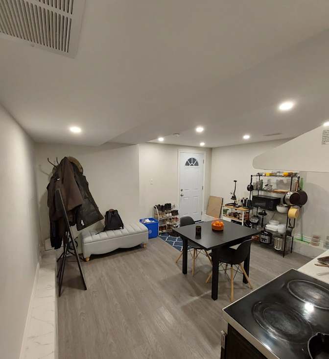 Yan's room