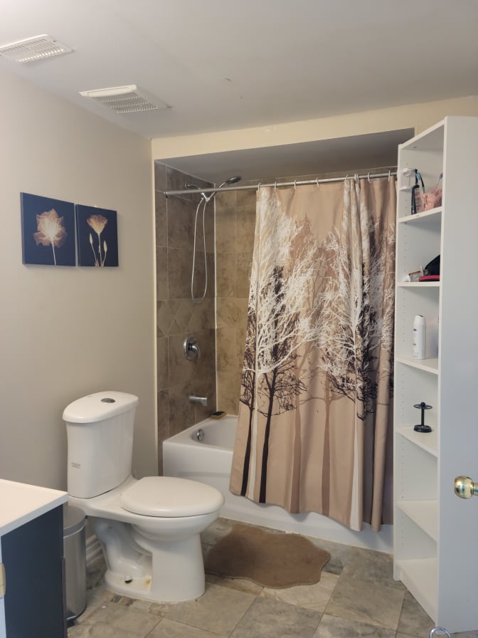 JM Properties's room