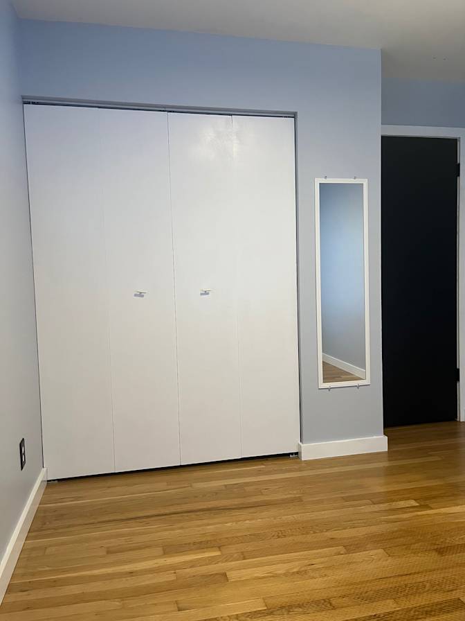 E's room