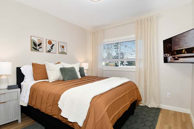 Leo's room