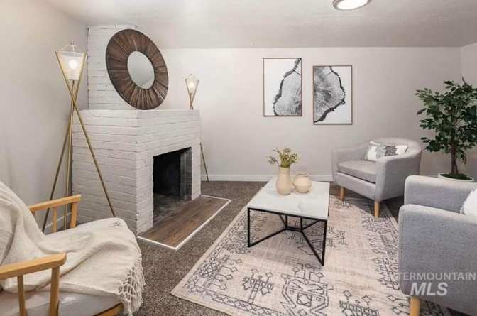 Hailey's room
