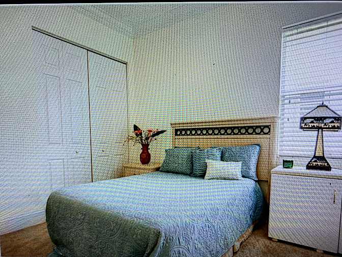 Carlos's room