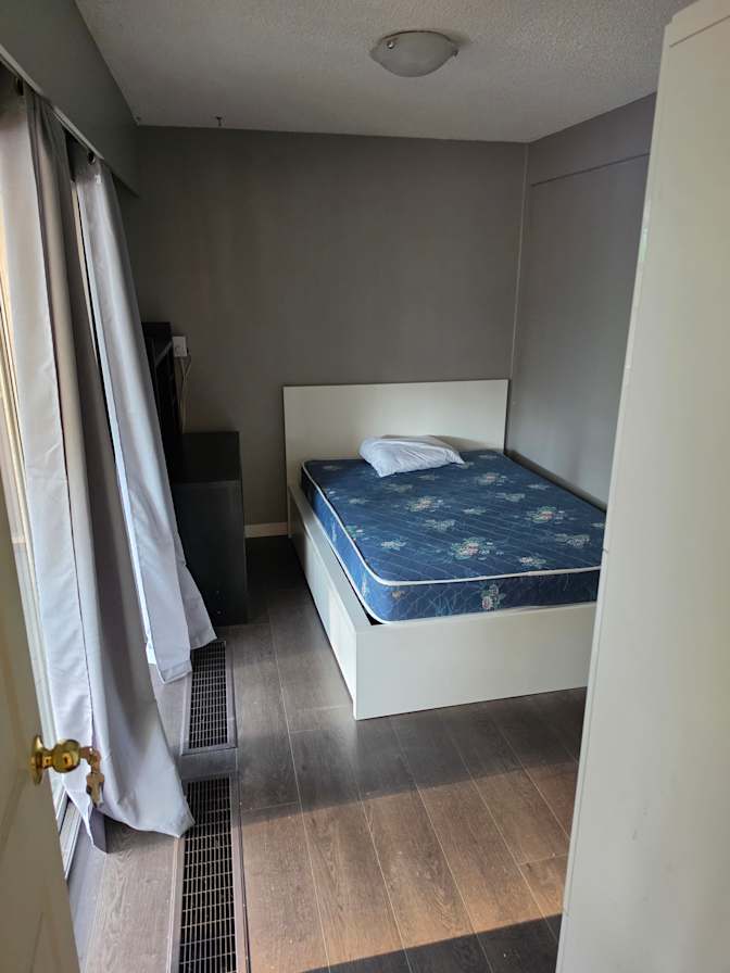 Remo's room