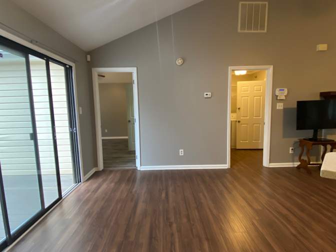 Alcove Rooms's room