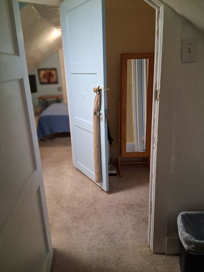 Glenda Elkins's room